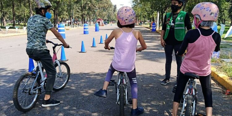 Lugares para aprender a patinar y a andar en bici gratis en la CDMX