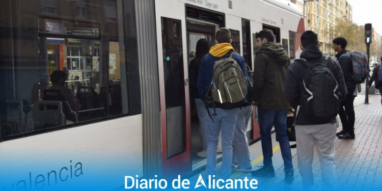 Más de 10 millones de viajes gratis con los abonos jóvenes de la Generalitat