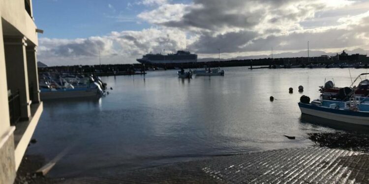 Mega Crucero Diamond Princess visitó Loreto - El Sudcaliforniano