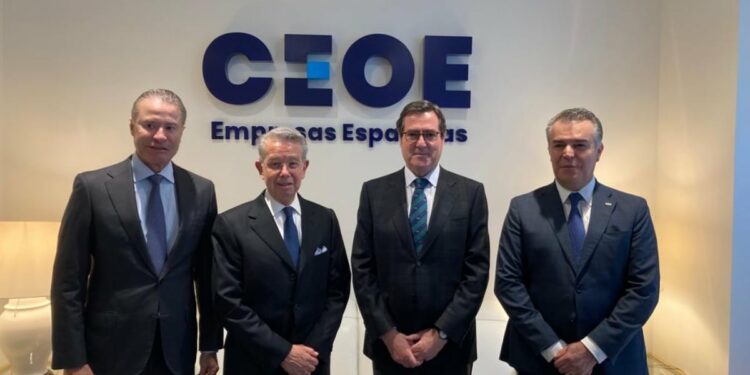 México ofrece oportunidades para que empresas de España inviertan en turismo: CCE