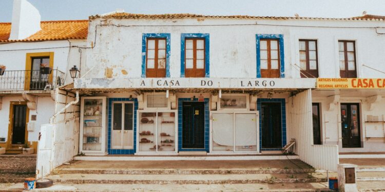Nazaré, el destino de surf de moda