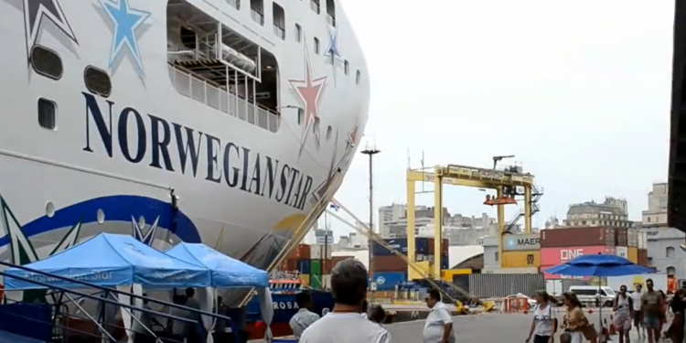 Norwegian Star concreta escala al Puerto de Montevideo