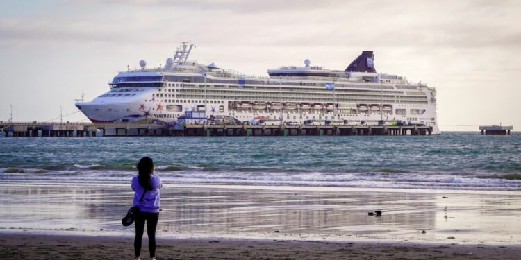Norwegian Star realiza 60% de sus escalas programadas para la temporada 2022-2023 en Puerto Madryn