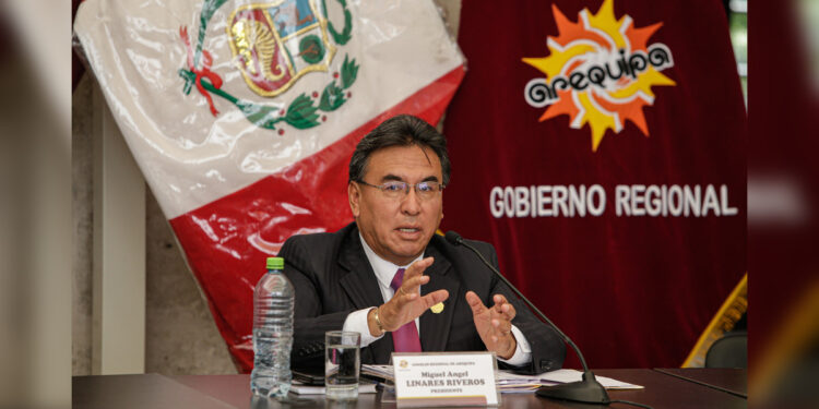 Presidente del Consejo Regional de Arequipa: No creo que permitir viajes se circunscriba al control político lrsd | Sociedad