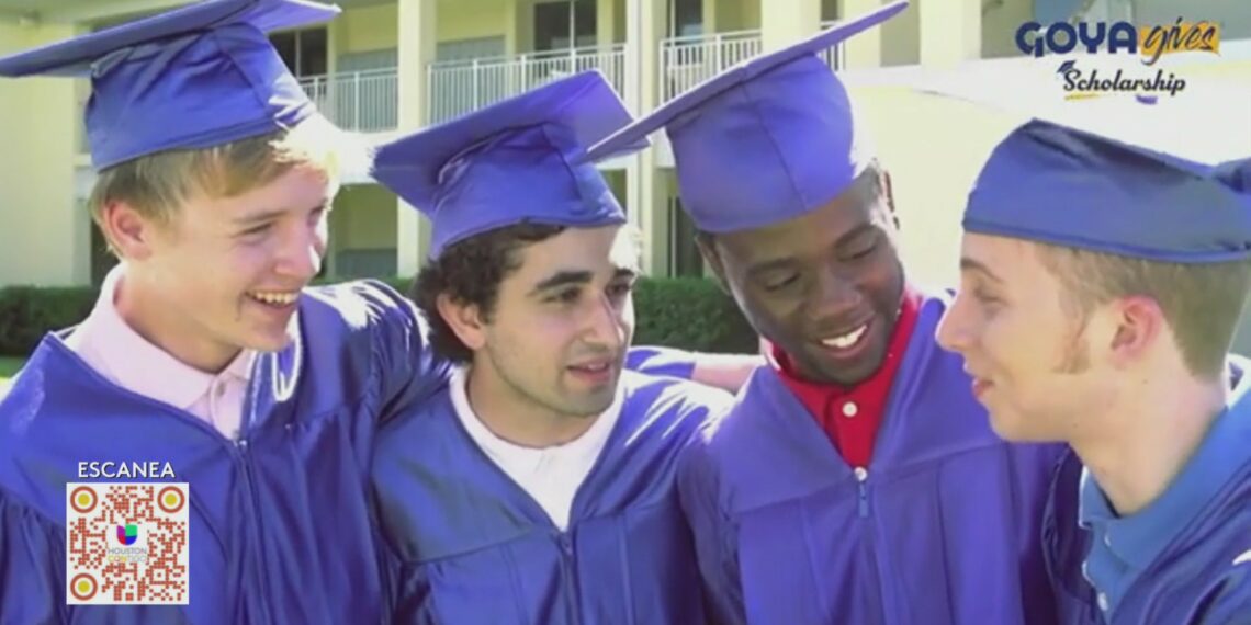 Programa de becas universitarias para jóvenes interesados en artes culinarias | Video | Univision 45 Houston KXLN