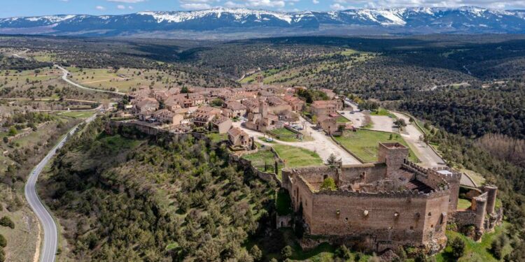 Pueblos cerca de Madrid para una escapa romántica perfecta
