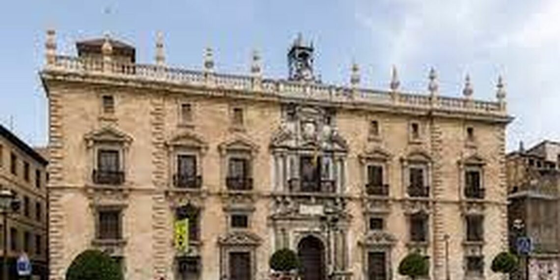 Ratifican las penas de 5 años de prisión para dos condenados por patronear una patera