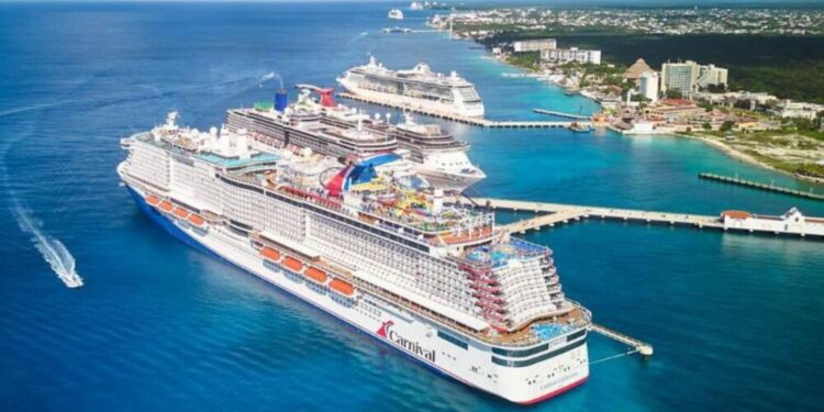 Solo en enero recibe Cozumel 137 cruceros