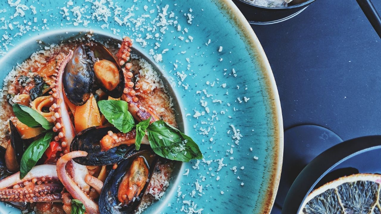 Temporada de Cuaresma: 5 destinos dónde comer los mejores mariscos –  Dimension Turistica Magazine