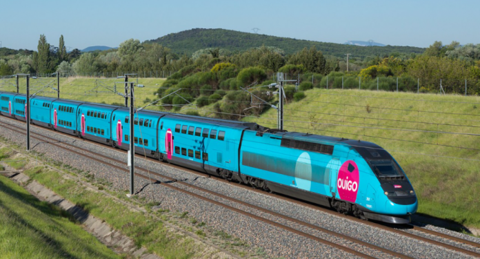 Ouigo cubrirá la línea de alta velocidad entre Madrid y Barcelona con trenes de dos pisos.