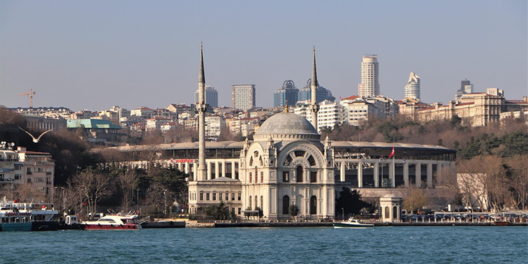 diez lugares espectaculares y baratos para viajar en 2023