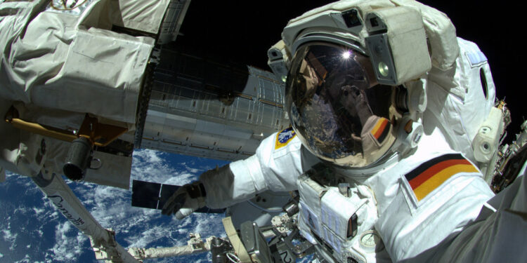 ¿A qué huele el espacio exterior? Los astronautas nos lo cuentan