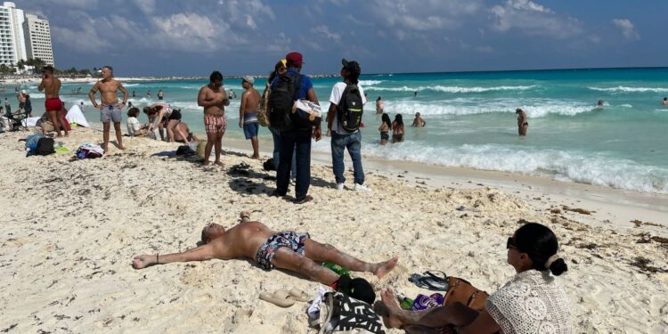 ¿Cuánto tiempo se hace de San Luis Potosí a Cancún en autobús?