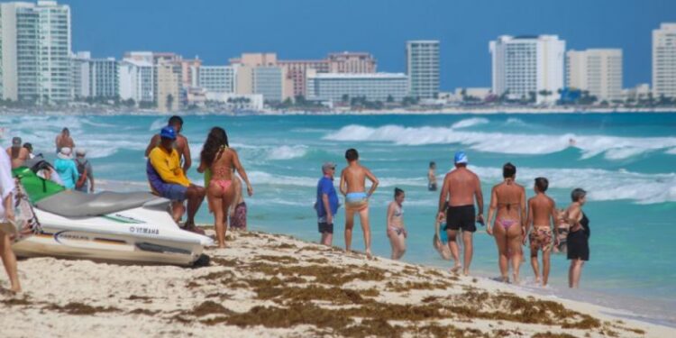 ¿Dónde puedo conseguir vuelos baratos a Cancún?