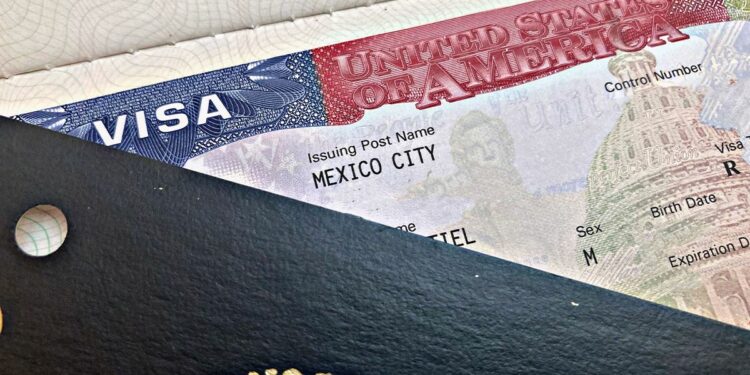 Visa americana de turista y pasaporte mexicano