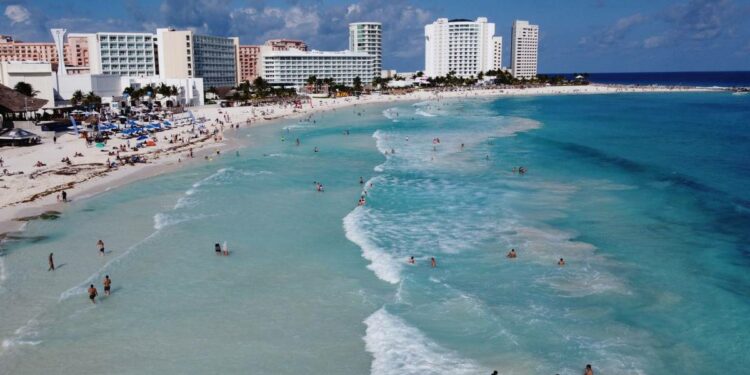 ¿Te llegó la ‘oferta de tus sueños’ para viajar a la playa? Profeco advierte sobre estafas – El Financiero