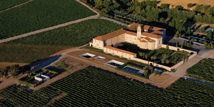 ¿Un destino dónde se para el tiempo y se viven experiencias únicas? Abadía Retuerta LeDomaine, el viaje soñado para 2023