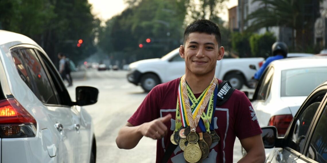 ¿Una monedita que tenga para un medallista nacional?