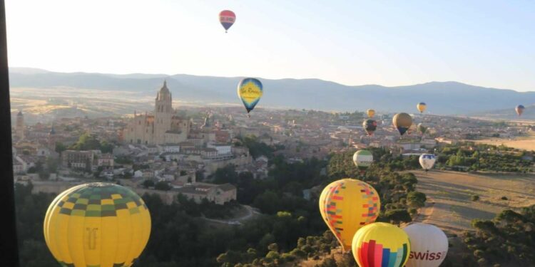 Los 5 mejores viajes en globo del mundo. Conocer uno que está aquí al lado