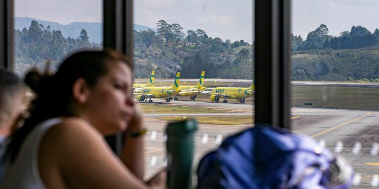 Agencias de viaje podrían perder más de $5.000 millones por la suspensión de vuelos operados por Viva