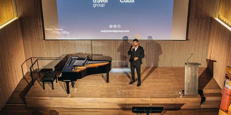 Anuncia Enjoy Travel Group establecimiento de nueva ruta aérea Barcelona-La Habana