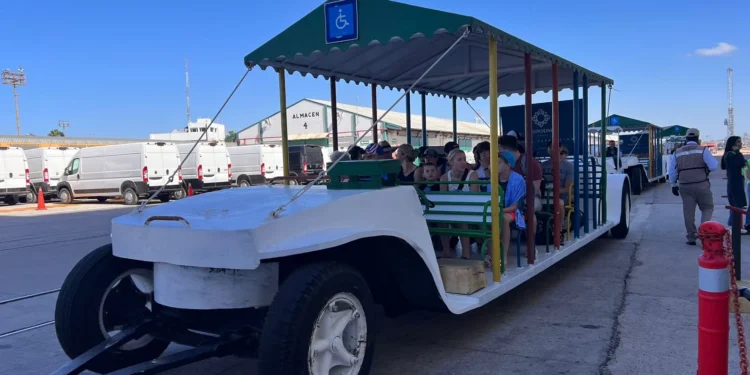 Arriba a Mazatlán crucero con 5 mil 410 personas a bordo | Turismo | Noticias | TVP