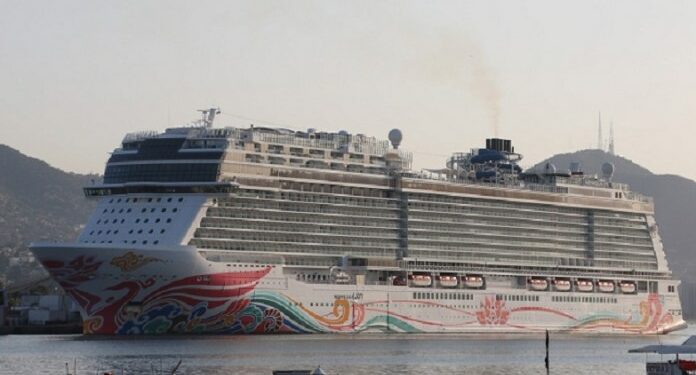 Arriba el Crucero Norwegian Joy al puerto de Acapulco