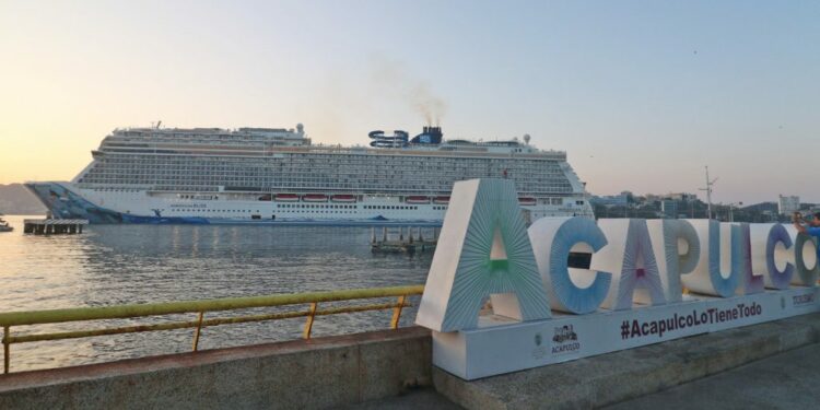 Arriba el crucero Norwegian Bliss a Acapulco