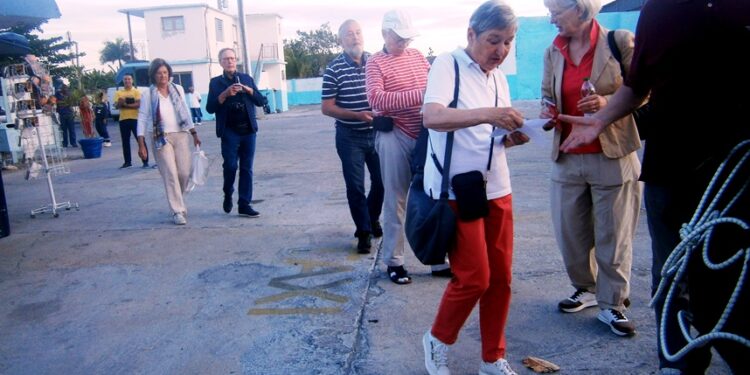 Arribó mayor crucero de la temporada al puerto de Cienfuegos – Radio Rebelde