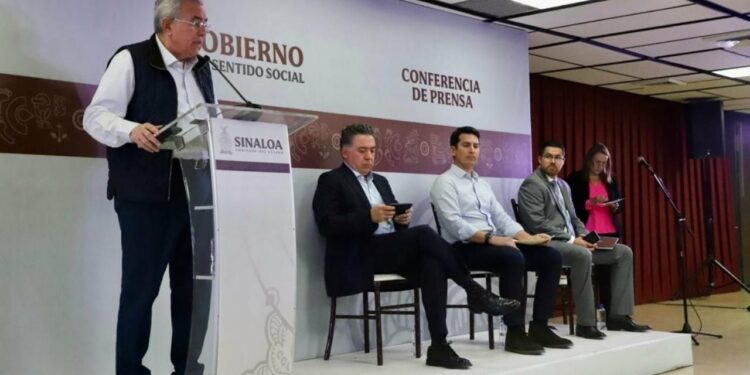 Buscará Rocha se coloquen plumas en cruceros ferroviarios de Sinaloa