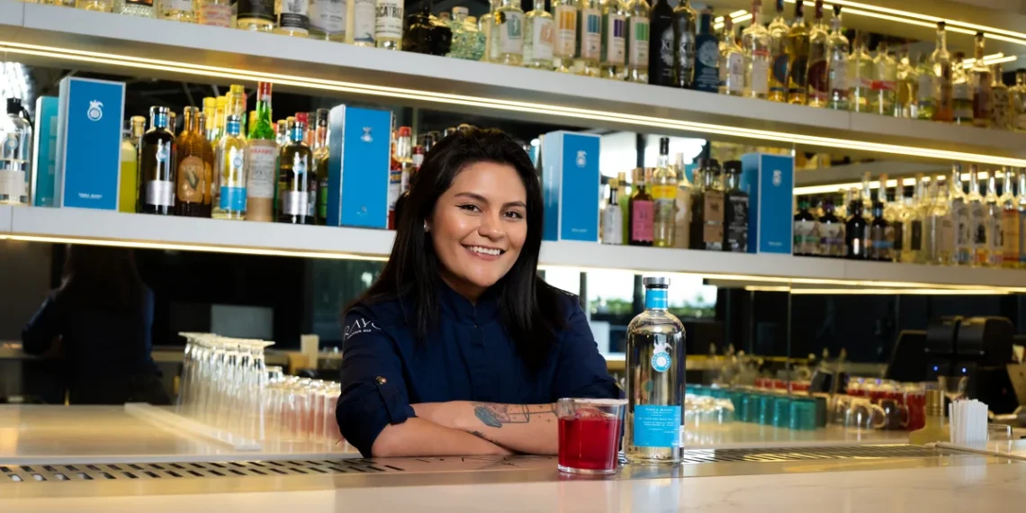 Tequila Casa Dragones, la casa tequilera que conmemora las aportaciones de algunas de las mujeres en la industria gastronómica