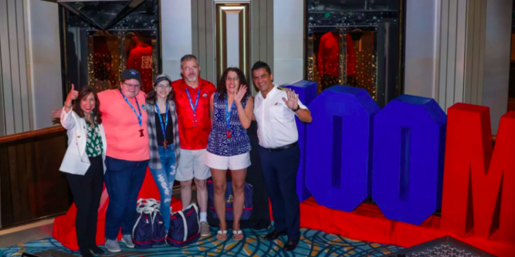 Carnival, la primera línea de cruceros en navegar con 100 millones de pasajeros - Noticias de turismo