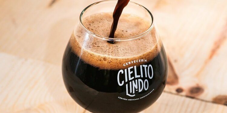 Ven a conocer el “Cielito Lindo” una cerveceria muy femeni