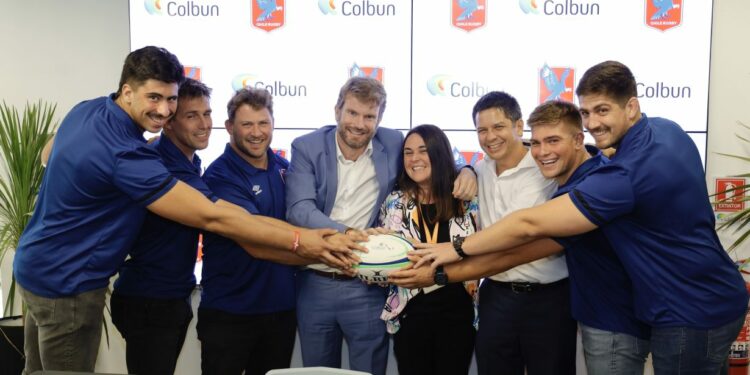 Colbún neutralizará las emisiones de carbono de todos los viajes de “Los Cóndores” al Mundial de Rugby de Francia 2023