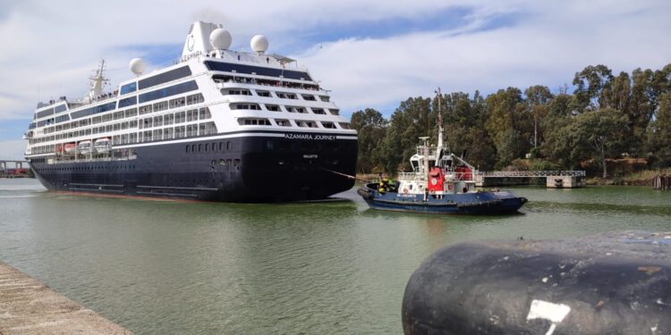 Comienza la temporada de cruceros en el Puerto de Sevilla