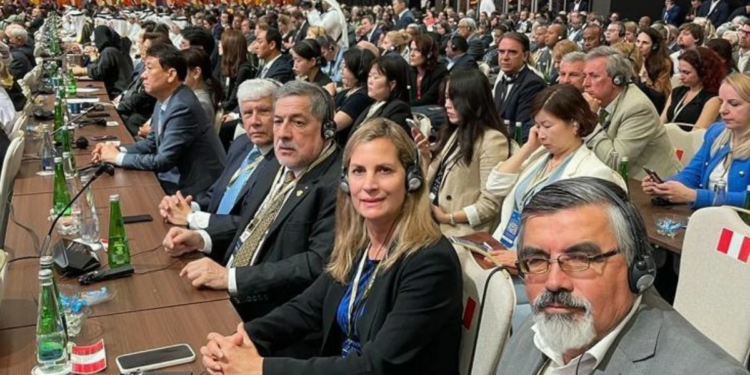 Congresistas no podrán viajar al extranjero durante los próximos 60 días