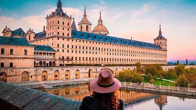 El Escorial y los otros 9 monasterios más impresionantes de España