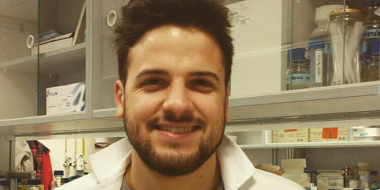 El investigador de Cortegana Pedro de los Reyes, reconocido en los 'Premios cicCartuja Ebro Foods 2022'