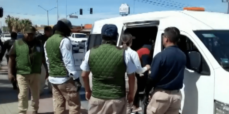 En Cd. Juárez, realizan operativos para retirar migrantes de cruceros Grupo Milenio