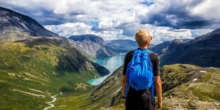 Estas son las principales tendencias en viajes para el 2023: los milenials tienen previsto gastar más en experiencias este año | Viajemos | La Revista