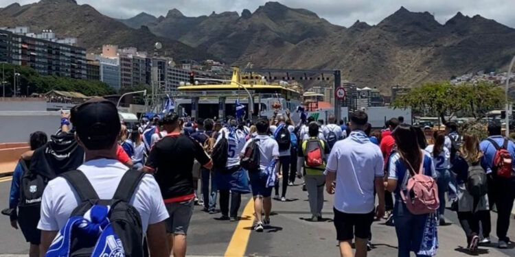 Fred Olsen programa un viaje especial para el derbi canario