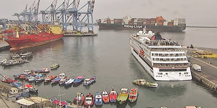 Hanseatic Inspiration comenzará crucero de 18 días desde el Puerto de Valparaíso