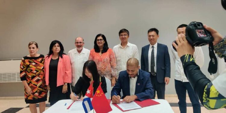 Havanatur firma con turoperador chino para promover viajes a Cuba