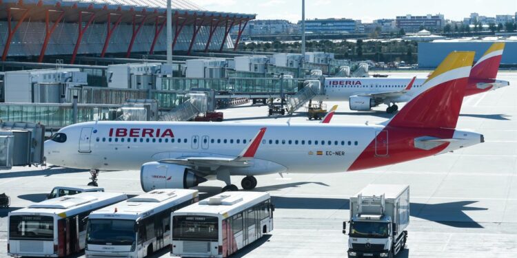Iberia y Repsol impulsan la descarbonización de los viajes corporativos