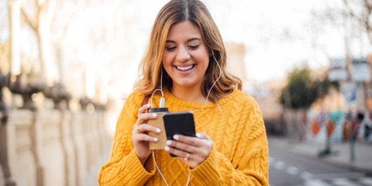 La Inteligencia Artificial llega a los podcasts de viajes