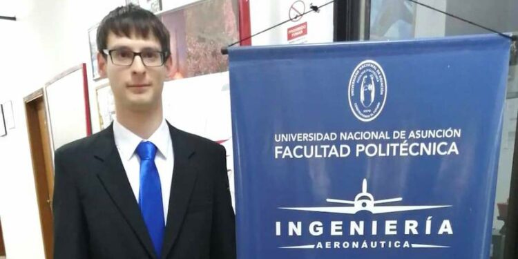 La Nación / Se especializará en Qatar en el mantenimiento de aviones