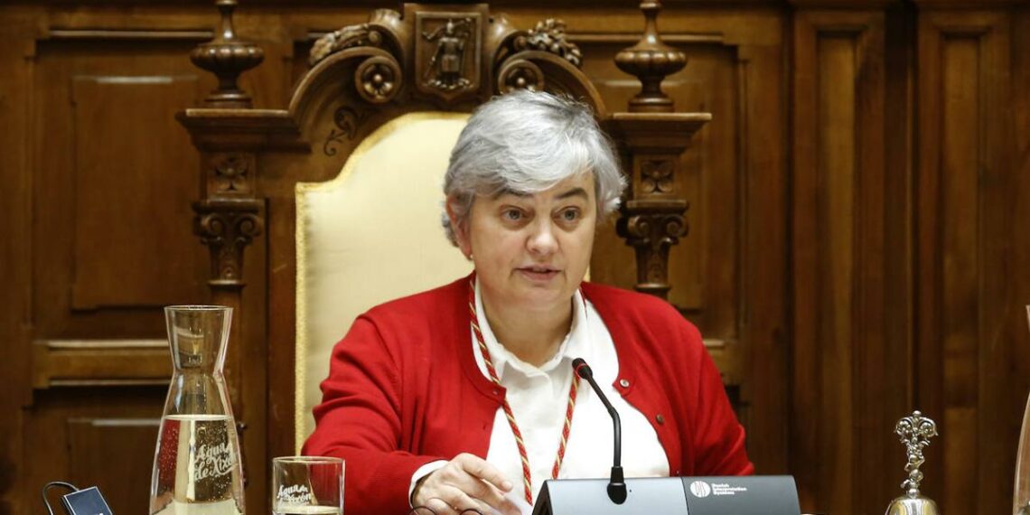 La alcaldesa de Gijón gastó 9.228 euros en viajes el último año