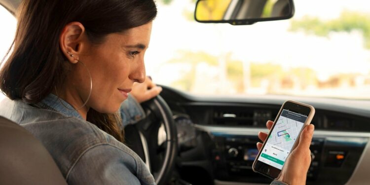 La app de viajes que ofrece ganancias adicionales para conductoras mujeres