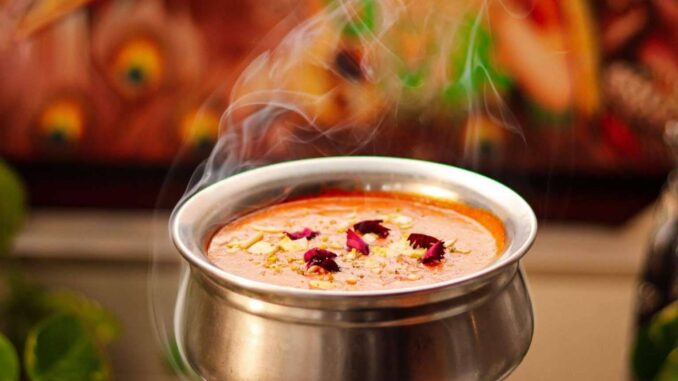 La ganadora de MasterChef India, a través de la carta de su restaurante, permite a los comensales viajar a la India sin salir de Madrid -