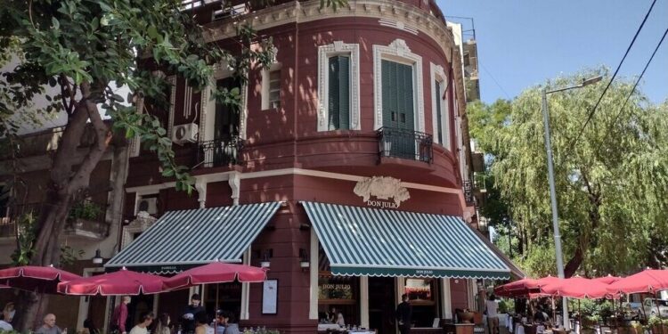 La historia de Don Julio, la parrilla a la que fue Messi y es uno de los 15 mejores restaurantes del mundo | Cómo nació y cuál es la especialidad